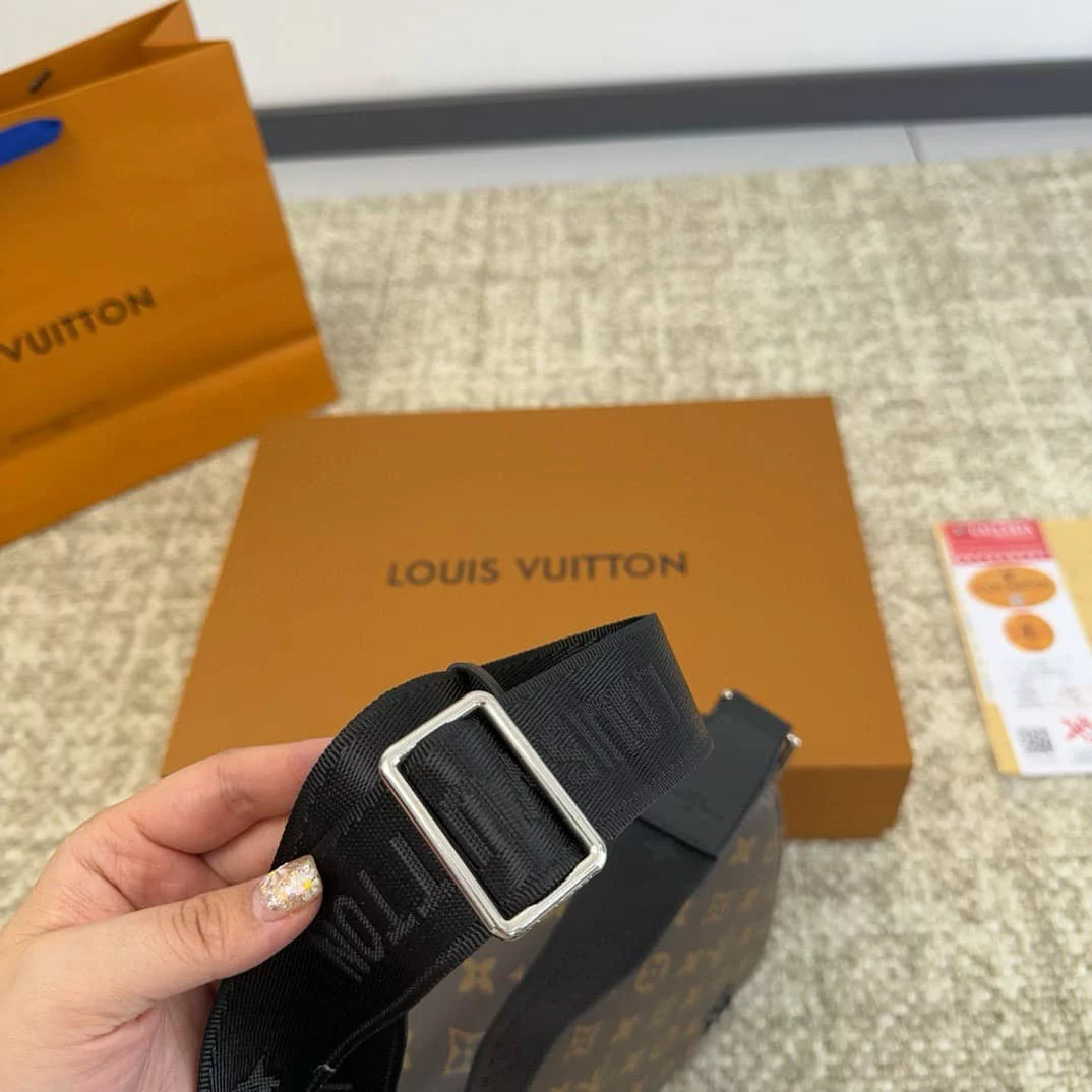 WORLDWIDE ZIP UP OVERSIZED SWEAT IN WASHED BLACK - Image 3